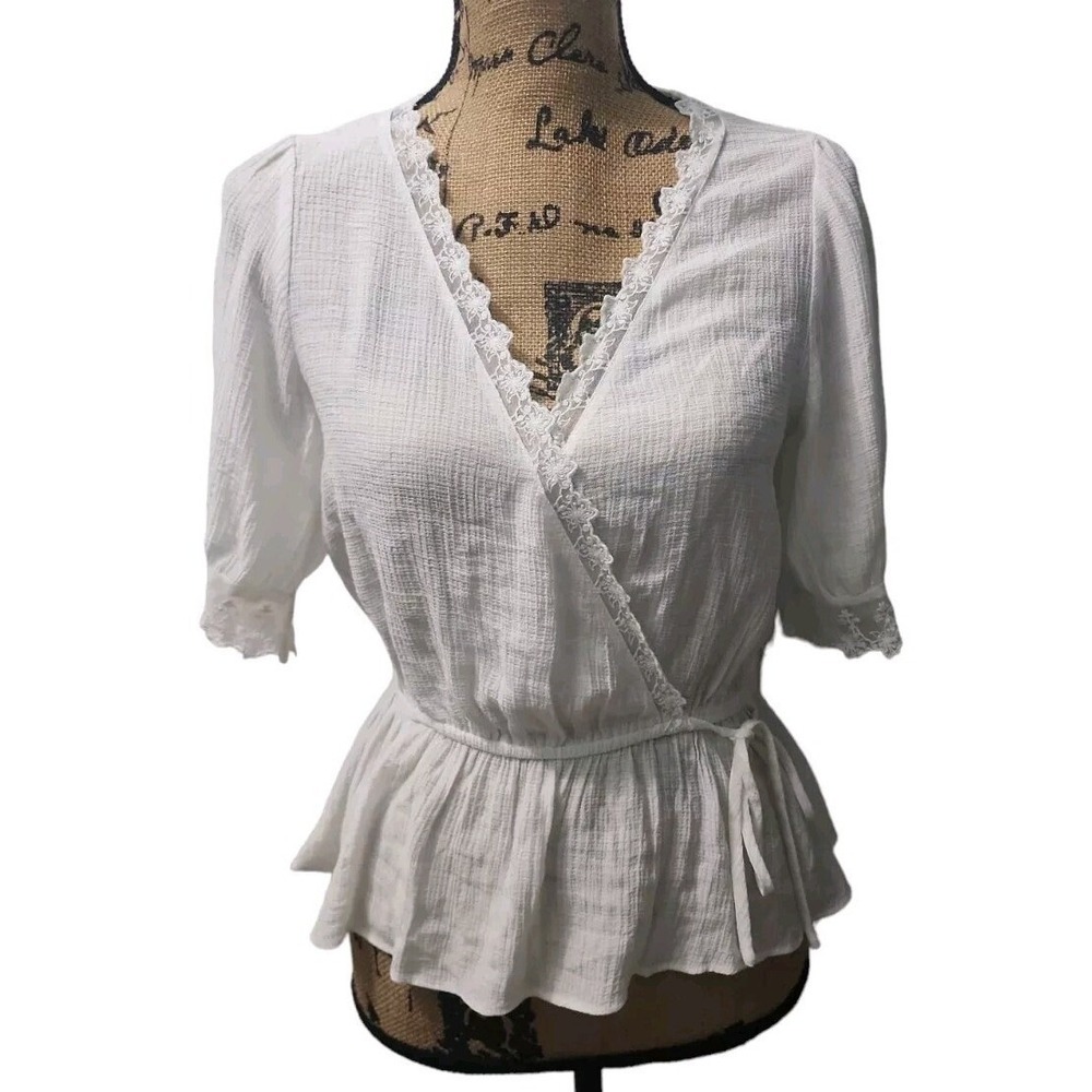 Lush White Wrap Blouse Lace Trim Peplum Top Tie Waist 3/4‎ Sleeve